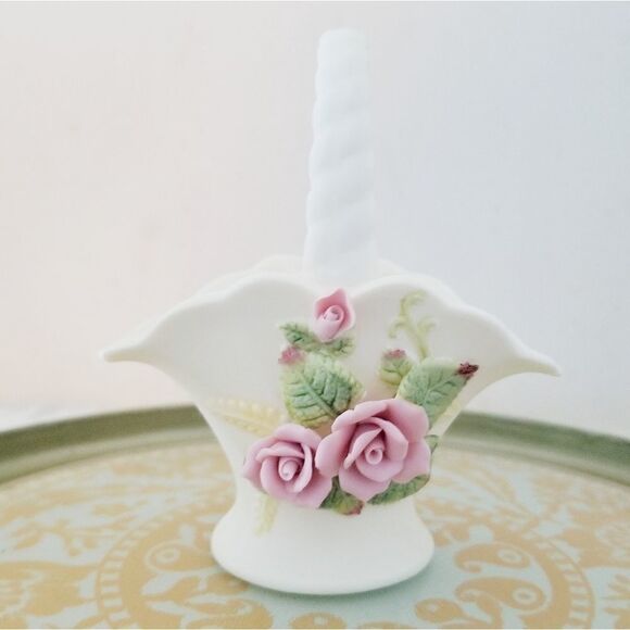 Vintage Bud vase basket - Picture 1 of 5